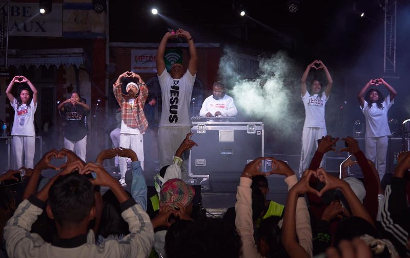 Revivez en images le grand concert évangélique d'Antsirabe du 27 août 2023  devant le podium. TGC Officiel Iz'Art Gospel Tanora Masina Itaosy